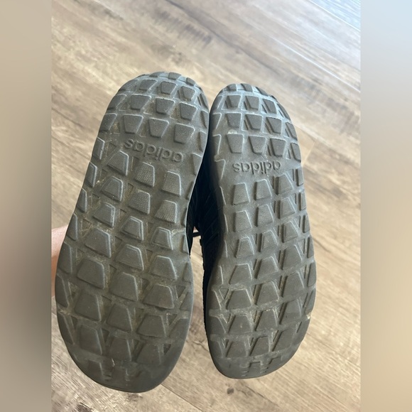 Kids Adidas Sneakers 2 - Picture 5 of 6